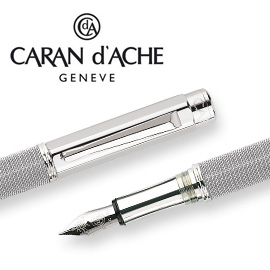 CARAN d'ACHE 瑞士卡達 VARIUS 維樂斯鎧甲鋼筆(灰)-OM / 支