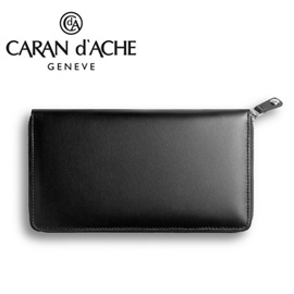 CARAN d'ACHE 瑞士卡達 CdA小牛皮護照夾(拉鍊). 黑