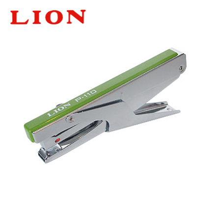 LION P-110 訂書機 / 台