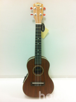 howa 豪華樂器 UK-23BE 23吋烏克麗麗 (附EQ) 相思木 系列 / 組