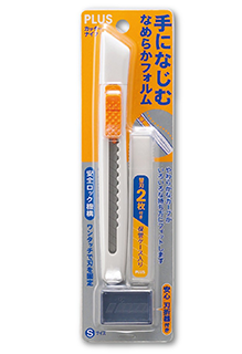 {振昌文具}PLUS 35-298 CU-001N美工刀(附廢棄盒.刀片) 白