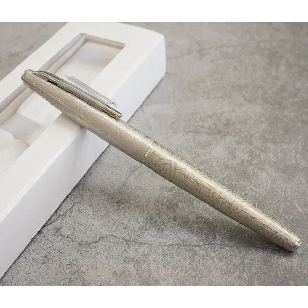 {振昌文具}PLATINUM 白金牌 P-500 不銹鋼 腐蝕精雕 唐草花紋 特殊風格 鋼筆 德國筆頭＜銀桿＞